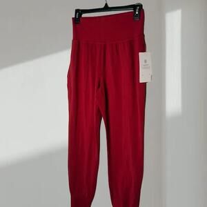 NWT -Athleta Salutation Jogger Pants (Women’s Small Petite)